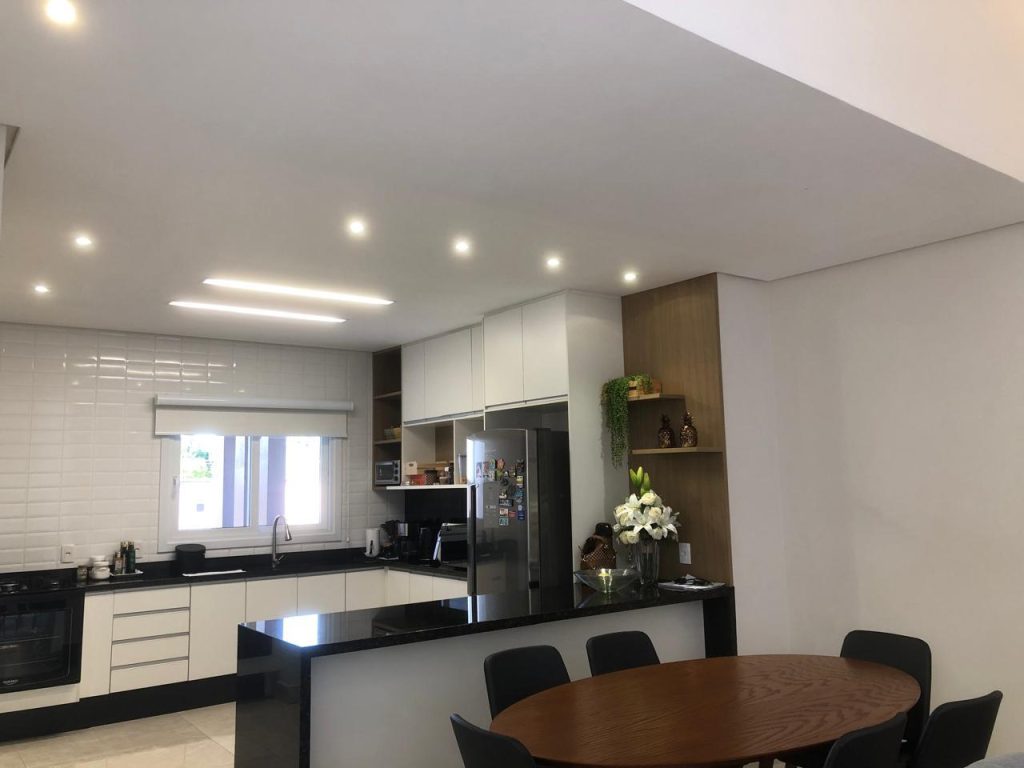 Sobrado-233m-Sapiranga-Centenário-3dorm-lareira-suite