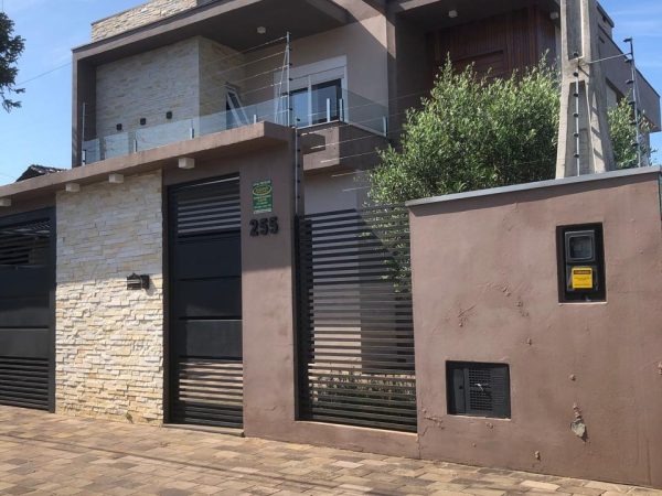 Sobrado-233m-Sapiranga-Centenário-3dorm-lareira-suite